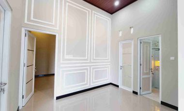 Rumah Mewah 2Lt Progres Bangun Dekat Kampus UMS Laweyan