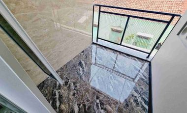 Rumah Mewah 2Lt Progres Bangun Dekat Kampus UMS Laweyan