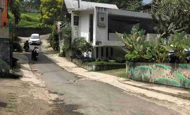 Jual Tanah ada sungai kecil dlm.kom.Villa.Dago Giri. Bandung.