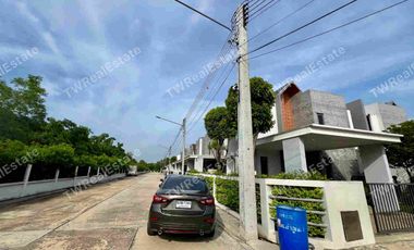For Sale: Modern Detached House – Living Loft Style, Lam Luk Ka Khlong 9 | Premium Quality, Spacious Layout, Ready to Move In