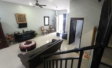 Jual CEPAT Rumah CANTIK Full Furnished dekat Tol PASTEUR dan Gegerkalong Bandung
