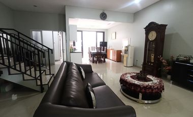 Jual CEPAT Rumah CANTIK Full Furnished dekat Tol PASTEUR dan Gegerkalong Bandung