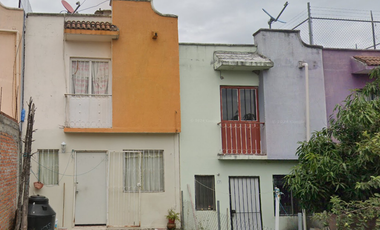 CASA EN RECUPERACIÓN BANCARIA EN CALLE MARTE, PRIVADAS DEL SOL, TARIMBARO, MICHUACAN. ¡NO SE ACEPTAN CRÉDITOS!