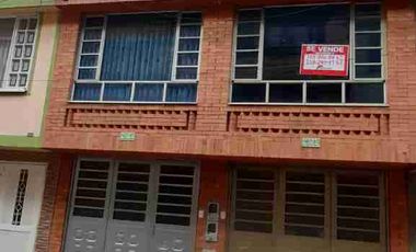 Venta de Casa en Engativa Sector Centauros PERMUTO