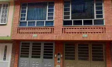 Venta de Casa en Engativa Sector Centauros PERMUTO