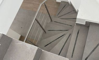 Local de Alquiler en Vía a la Costa