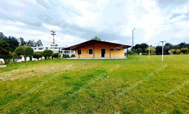 Casas de venta sector conocoto vip con entrada independiente