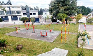 Casas de venta sector conocoto vip con entrada independiente