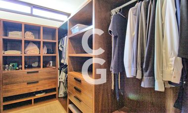 Casa en Venta en Cancún en Residencial Lagos del sol a pié de lago con 3 Rec