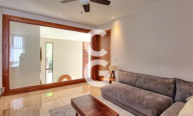 Casa en Venta en Cancún en Residencial Lagos del sol a pié de lago con 3 Rec