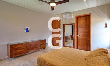 Casa en Venta en Cancún en Residencial Lagos del sol a pié de lago con 3 Rec