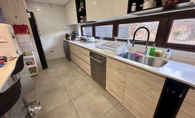 Casa en Venta de 4 dorm. en Valparaíso