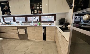 Casa en Venta de 4 dorm. en Valparaíso