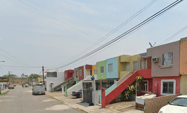 CASA DE RECUPERACIÓN BANCARIA EN CALLE KISIL, COL. OASIS, VERACRUZ. ¡NO SE ACEPTAN CRÉDITOS!