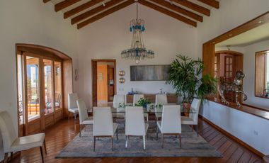 Casa en venta, sector Nayon, Quito