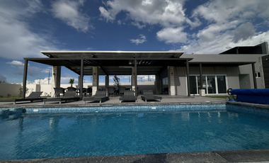 BONITA CASA EN RESIDENCIAL LA VISTA, QRO. EN VENTA (REMATE BANCARIO- ENTREGA INMEDIATA)