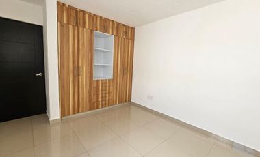 Casa en privada con alberca en Centro de Jiutepec, Morelos.