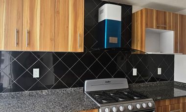 Casa en privada con alberca en Centro de Jiutepec, Morelos.