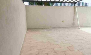 Vendo Apartamento con super terraza