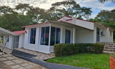 SE VENDE CASA CAMPESTRE SCTOR COLINA CAMPESTRE YOPAL