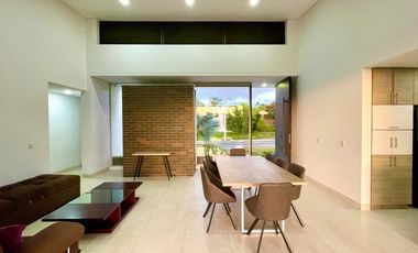 Extraordinaria casa campestre moderna de un solo nivel en Cerritos con lote de 1500 m2. Pereira - Colombia.