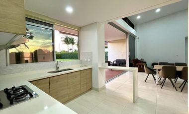 Extraordinaria casa campestre moderna de un solo nivel en Cerritos con lote de 1500 m2. Pereira - Colombia.