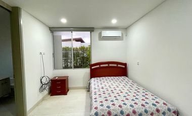 Extraordinaria casa campestre moderna de un solo nivel en Cerritos con lote de 1500 m2. Pereira - Colombia.