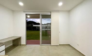 Extraordinaria casa campestre moderna de un solo nivel en Cerritos con lote de 1500 m2. Pereira - Colombia.