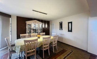 AMPLIA CASA DE ARRIENDO EN CUMBAYÁ!!