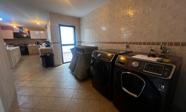 AMPLIA CASA DE ARRIENDO EN CUMBAYÁ!!