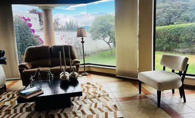 AMPLIA CASA DE ARRIENDO EN CUMBAYÁ!!