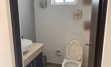 CASA EN RENTA 100% AMUEBLADA EN RESIDENCIAL JOSEFA, CORREGIDORA, QUERETARO