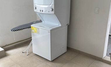 CASA EN RENTA 100% AMUEBLADA EN RESIDENCIAL JOSEFA, CORREGIDORA, QUERETARO