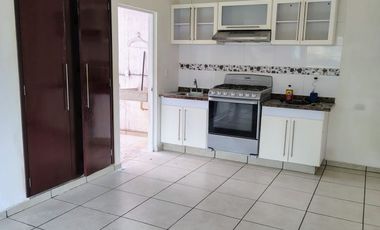 SE RENTA CASA DE 3 HABITACIONES SIN MUEBLES, EN CENTRO OAXTEPEC, EN CONDOMINIO