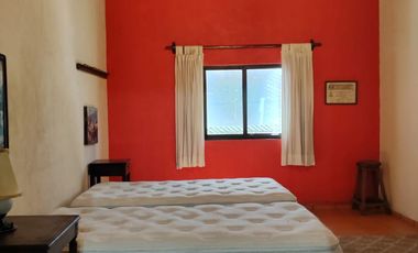 ¡Tu propio paraíso privado en Río Belo! Una planta, 2 habitaciones, 1 baño, jardín enorme a un costado del arroyo