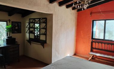 ¡Tu propio paraíso privado en Río Belo! Una planta, 2 habitaciones, 1 baño, jardín enorme a un costado del arroyo