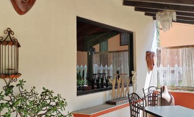 ¡Tu propio paraíso privado en Río Belo! Una planta, 2 habitaciones, 1 baño, jardín enorme a un costado del arroyo