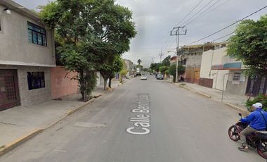 Inversión Segura y Rentable en Bienes Raíces, Casa en Constitución de 1857, NEZAHUALCOYOTL, MEX.