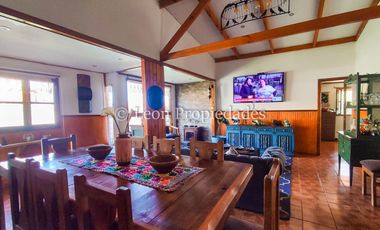 Leon Propiedades vende sitio con casa, en sector Lolenco, Curacaví.