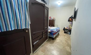 CIUDADELA LAS ORQUIDEAS VENDO PRECIOS Y AMPLIO EDIFICIO RENTERO CON TRES DEPARTAMENTOS Y TERRAZA. OPORTUNIDAD