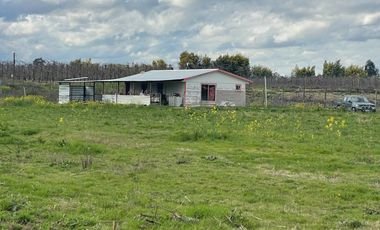 Venta linda parcela 2 hectáreas con cabaña y orilla de Río Cato - Chillán