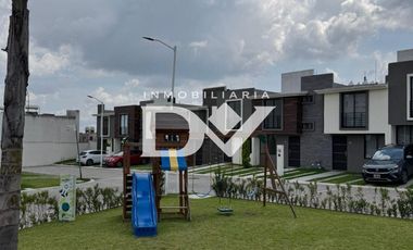 DEPARTAMENTO EN RENTA DE 2 HABITACIONES EN SEGUNDO PISO EN CUAUTLANCINGO CON ALBERCA