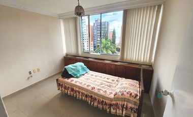 Vendo Apartamento desocupado, 4 ALCOBAS EN EL CENTRO