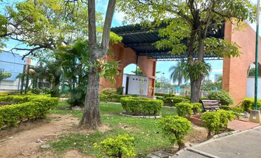 Vendo Casa RENTANDO en Cañaveral, Versalles