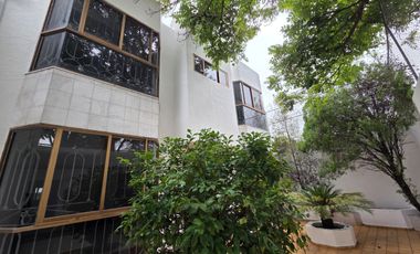 CASA EN RENTA IDEAL PARA OFICINA, SPA, CONSULTORIOS, CASA HABITACION, ETC. CERCA PARQUE METROPOLITANO.