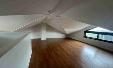 MCKINLEY HILL VILLAGE Taguig Corner Modern House for Lease