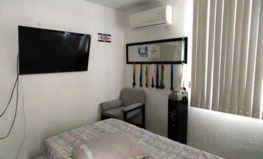 Casa de 3 recámaras en Fracc. Paseos del Campestre. Alberca y control de acceso 24 hrs