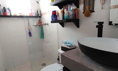 Casa de 3 recámaras en Fracc. Paseos del Campestre. Alberca y control de acceso 24 hrs