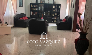 Hermosa y amplia casa en venta en Lomas de Españita, Irapuato.