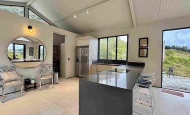 Casa campestre en Urbanización cerrada El Retiro